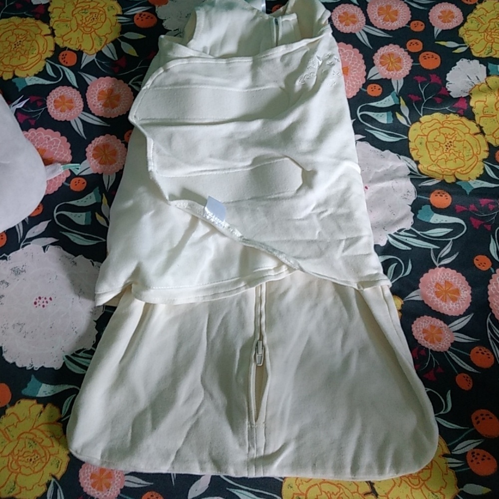 NWOT Halo sleepsack swaddle